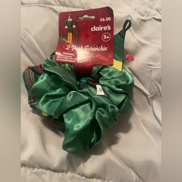 Elf themed Christmas scrunchies - Picture 1 of 1